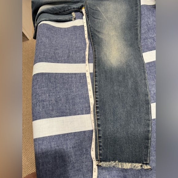 Kut from the Kluth Blue Women's Jeans - Picture 7 of 9